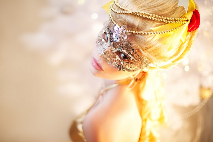 gold_by_silenthowling_d8bam5z.jpg