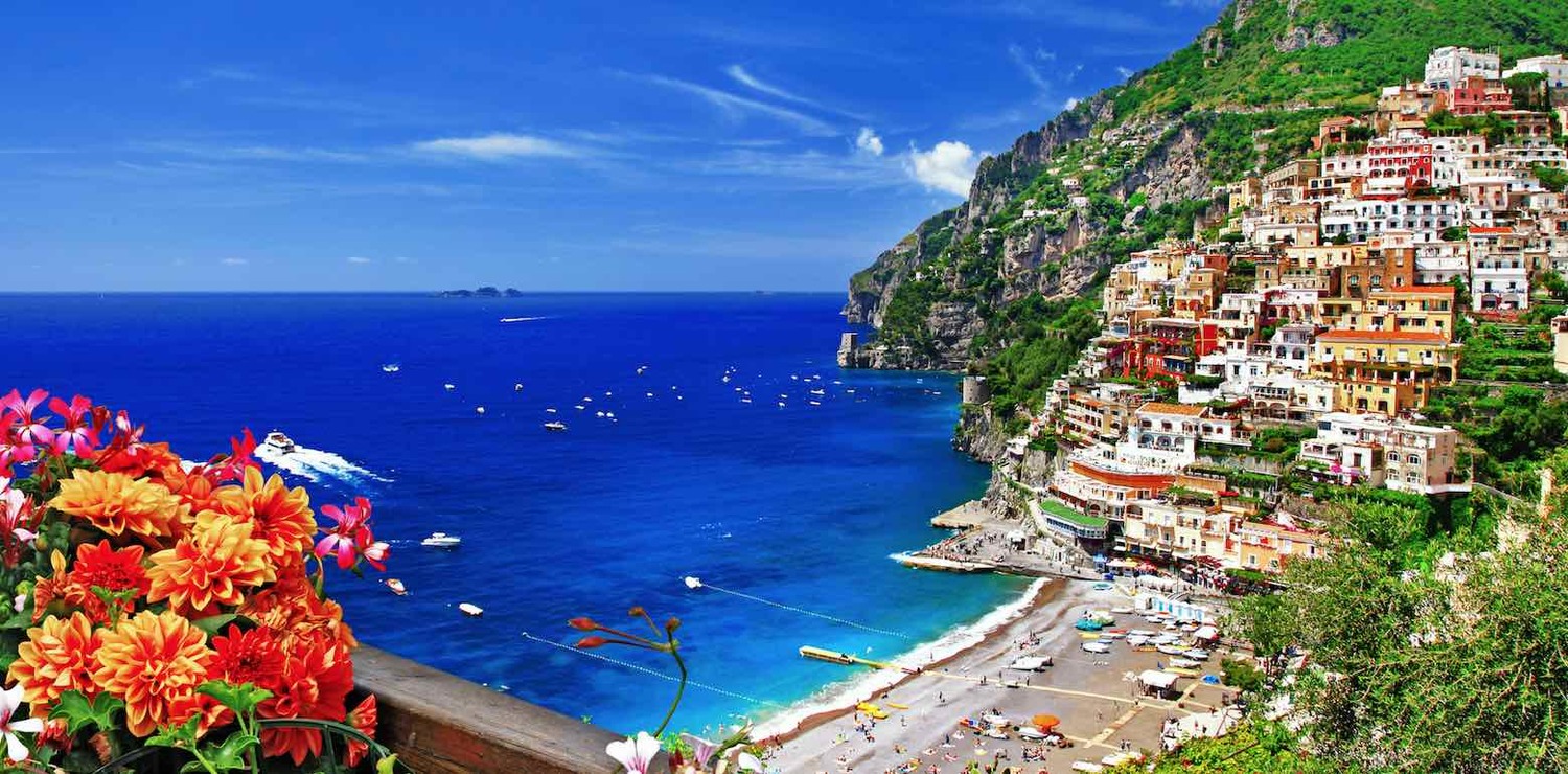 Luxury+Amalfi+Coast+Hotels+with+a+View+-+Banner.jpg